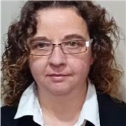 Licenciada en económicas por la UB. Economía General